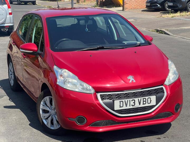 Peugeot 208 1.2 VTi Access+ Euro 5 5dr