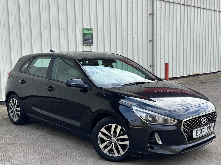 Hyundai I30 1.6 CRDi Blue Drive SE Euro 6 (s/s) 5dr Hyundai I30 1.6 CRDi Blue Drive SE Euro 6 (s/s) 5dr