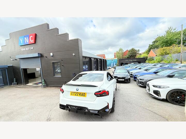 BMW 2 Series 2.0 220i M Sport Auto Euro 6 (s/s) 2dr BMW 2 Series 2.0 220i M Sport Auto Euro 6 (s/s) 2dr