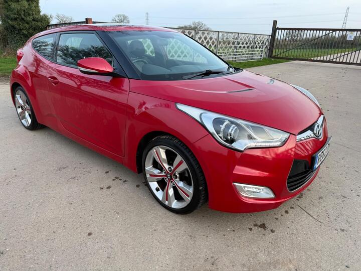 Hyundai Veloster 1.6 GDi Sport Euro 5 4dr Hyundai Veloster 1.6 GDi Sport Euro 5 4dr