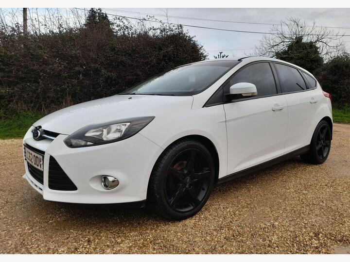 Ford Focus 1.0T EcoBoost Titanium Euro 5 (s/s) 5dr
