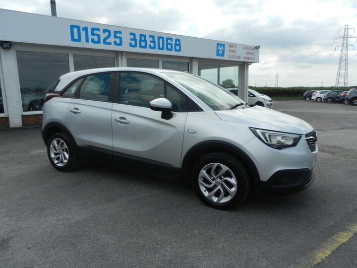 Vauxhall CROSSLAND X 1.2 Turbo EcoTEC SE Nav Euro 6 (s/s) 5dr Vauxhall CROSSLAND X 1.2 Turbo EcoTEC SE Nav Euro 6 (s/s) 5dr