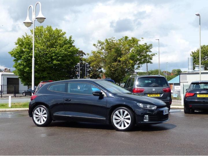 Volkswagen Scirocco 2.0 TDI BlueMotion Tech Euro 6 (s/s) 3dr