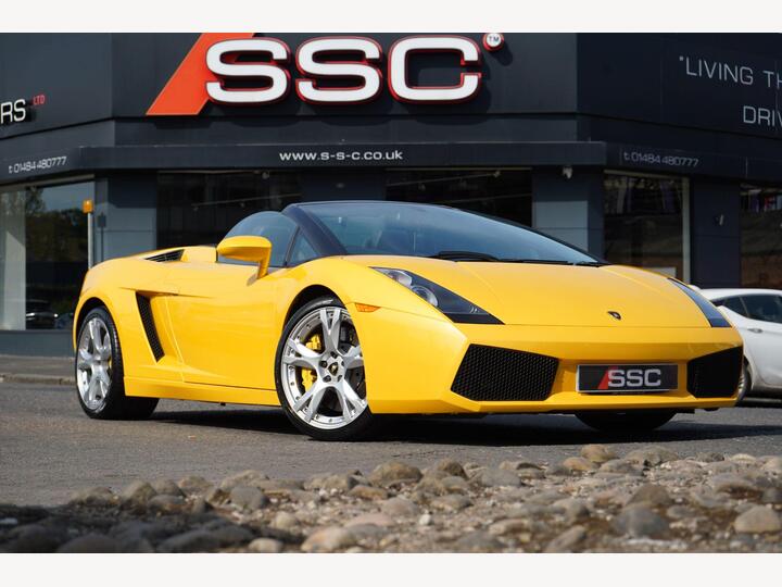 Lamborghini Gallardo 5.0 V10 Spyder EGear 4WD Euro 4 2dr Lamborghini Gallardo 5.0 V10 Spyder EGear 4WD Euro 4 2dr
