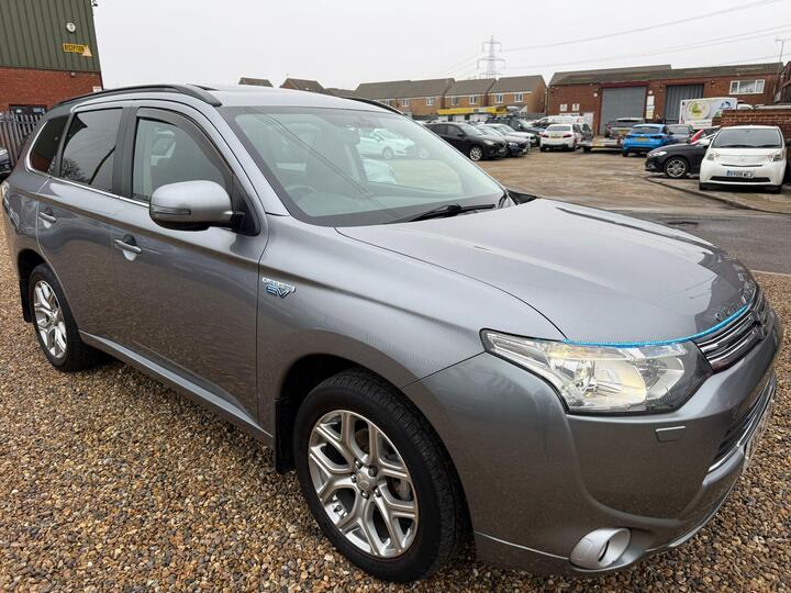 Mitsubishi Outlander 2.0h 12kWh GX4h CVT 4WD Euro 5 (s/s) 5dr