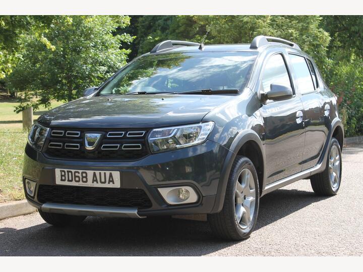 Dacia Sandero Stepway 0.9 TCe Essential Euro 6 (s/s) 5dr