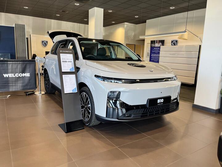 Leapmotor B10 67.1kWh Auto 5dr