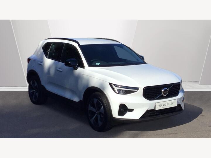 Volvo XC40 2.0 B3 MHEV Plus DCT Auto Euro 6 (s/s) 5dr