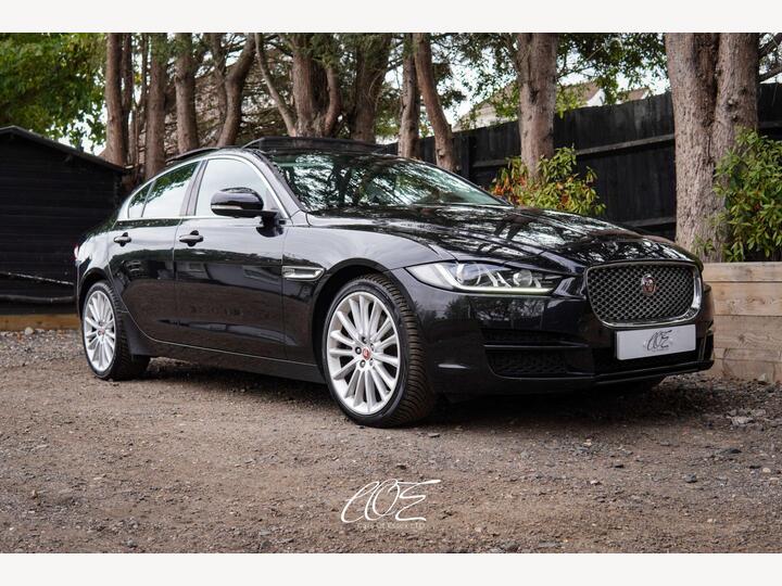 Jaguar XE 2.0d Portfolio Auto AWD Euro 6 (s/s) 4dr