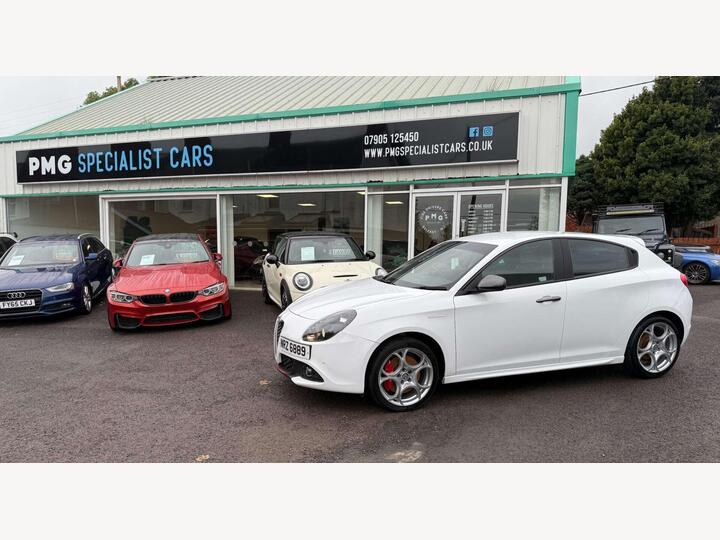 Alfa Romeo GIULIETTA 2.0 JTDM-2 Speciale Euro 6 (s/s) 5dr