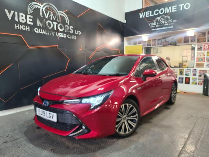Toyota Corolla 2.0 VVT-h Design CVT Euro 6 (s/s) 5dr