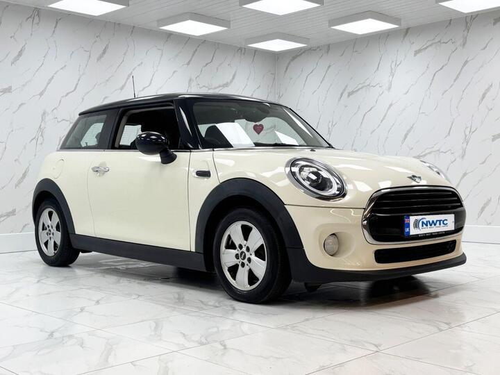 MINI HATCH 1.5 Cooper Classic Euro 6 (s/s) 3dr