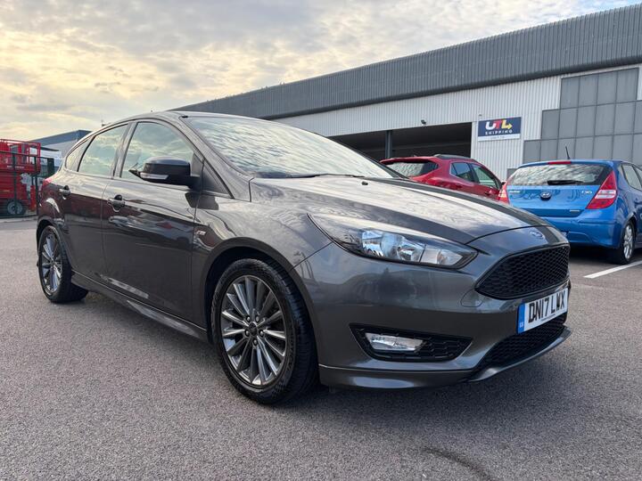 Ford Focus 1.0T EcoBoost ST-Line Euro 6 (s/s) 5dr