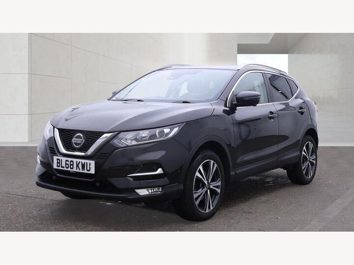Nissan Qashqai 1.3 DIG-T N-Connecta Euro 6 (s/s) 5dr