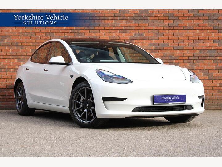 Tesla Model 3 Auto RWD 4dr