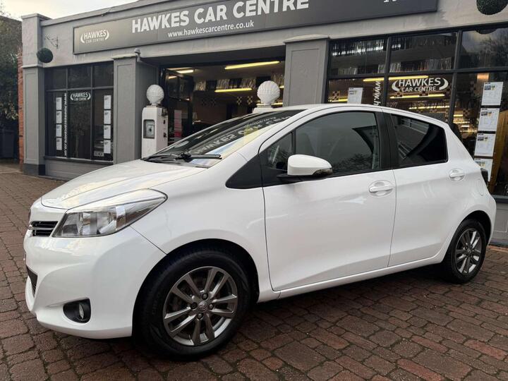 Toyota YARIS 1.33 Dual VVT-i Icon Plus Euro 5 5dr