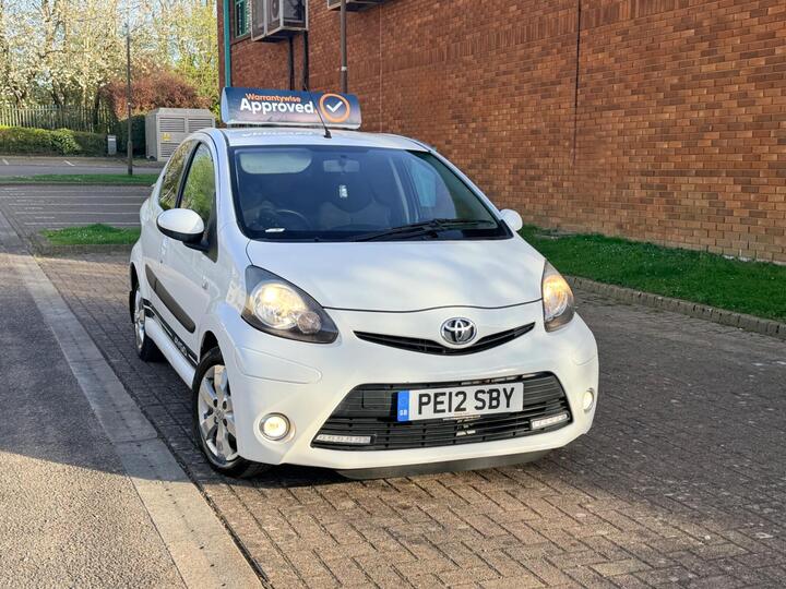 Toyota AYGO 1.0 VVT-i Fire Euro 5 5dr