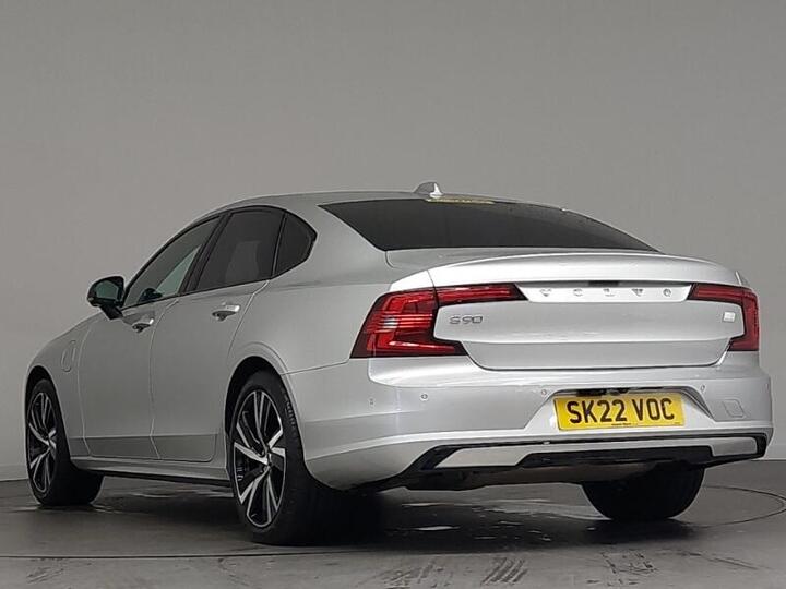Volvo S90 2.0h T8 Recharge 18.8kWh R-Design Auto AWD Euro 6 (s/s) 4dr