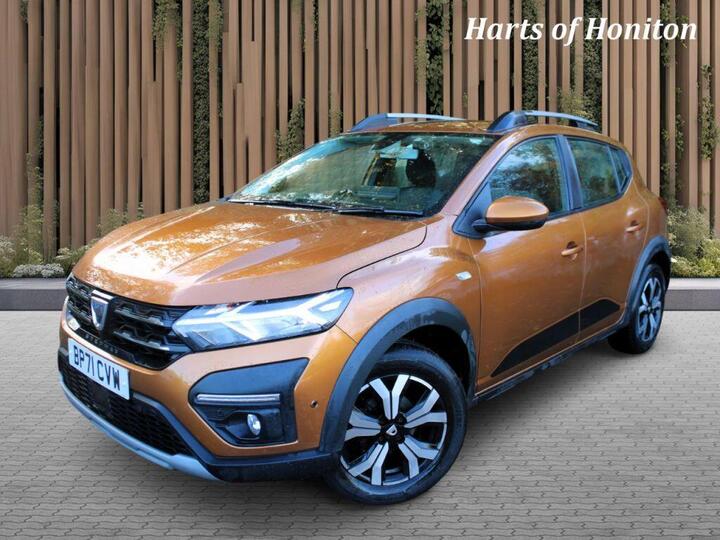 Dacia Sandero Stepway 1.0 TCe Prestige Euro 6 (s/s) 5dr Dacia Sandero Stepway 1.0 TCe Prestige Euro 6 (s/s) 5dr