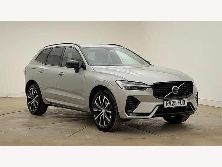 Volvo XC60 2.0 B5 MHEV Plus Auto AWD Euro 6 (s/s) 5dr