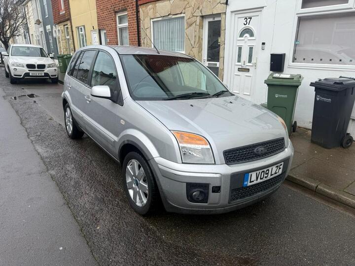 Ford Fusion 1.6 Plus 5dr