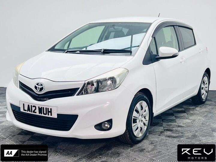 Toyota Yaris 1.33 Dual VVT-i Icon Plus Multidrive S Euro 5 5dr