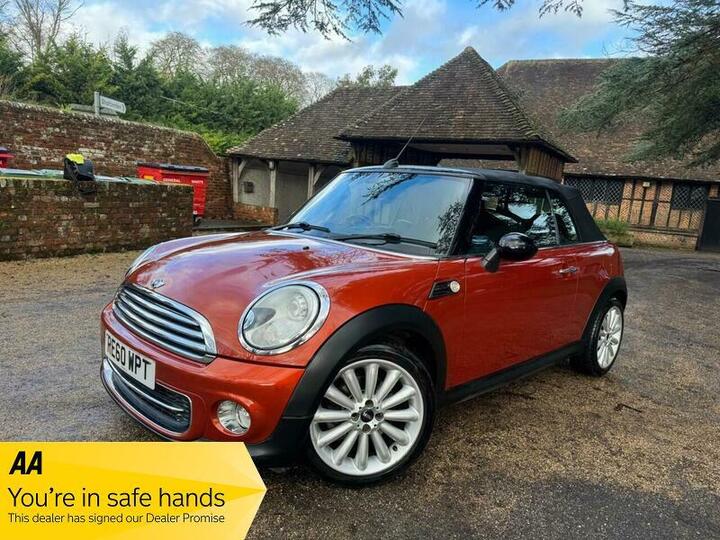 MINI Convertible 1.6 Cooper Euro 5 (s/s) 2dr MINI Convertible 1.6 Cooper Euro 5 (s/s) 2dr