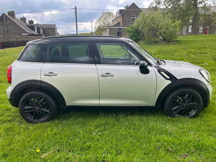 MINI Countryman 1.6 Cooper D Euro 5 (s/s) 5dr