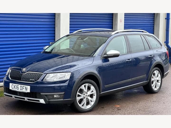 Skoda Octavia 2.0 TDI Scout DSG 4WD Euro 6 (s/s) 5dr