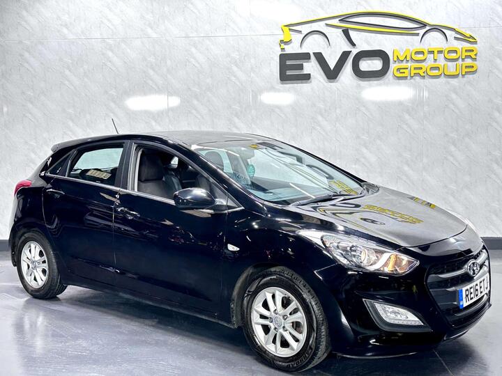 Hyundai I30 1.6 CRDi Blue Drive SE Euro 6 (s/s) 5dr Hyundai I30 1.6 CRDi Blue Drive SE Euro 6 (s/s) 5dr