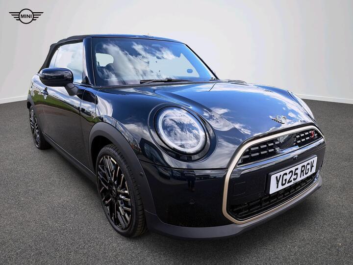 MINI Cooper Convertible 2.0S Exclusive Steptronic Euro 6 (s/s) 2dr MINI Cooper Convertible 2.0S Exclusive Steptronic Euro 6 (s/s) 2dr
