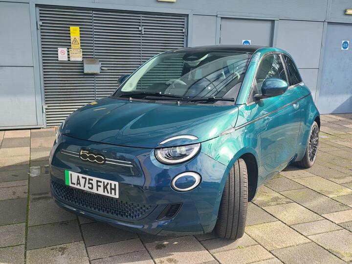 Fiat 500e 42kWh La Prima Auto 3dr