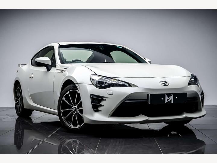 Toyota GT86 2.0 Boxer D-4S Pro Euro 6 2dr