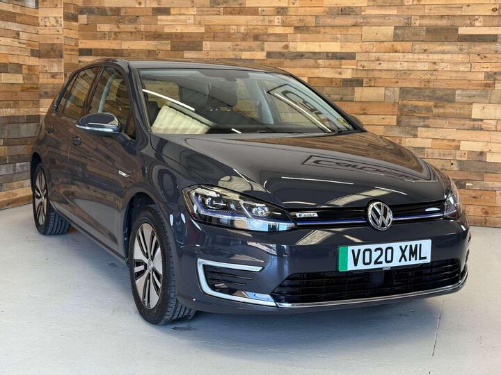 Volkswagen E-Golf 35.8kWh E-Golf Auto 5dr Volkswagen E-Golf 35.8kWh E-Golf Auto 5dr