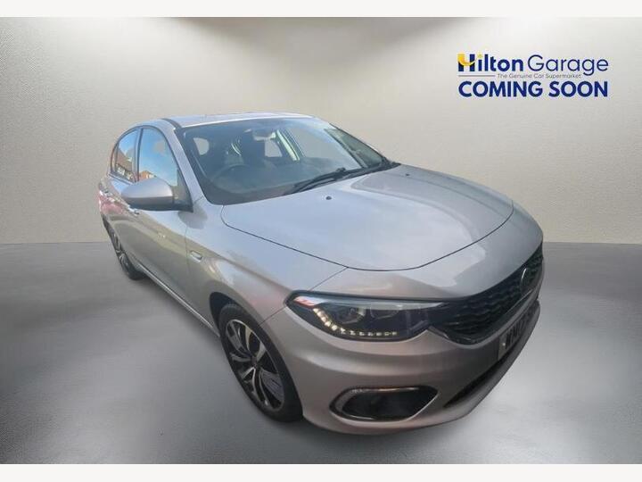 Fiat TIPO 1.4 MPI Lounge Euro 6 5dr