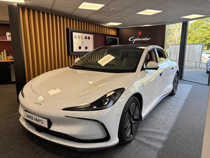 MG MG IM5 100kWh Long Range Saloon Auto 5dr