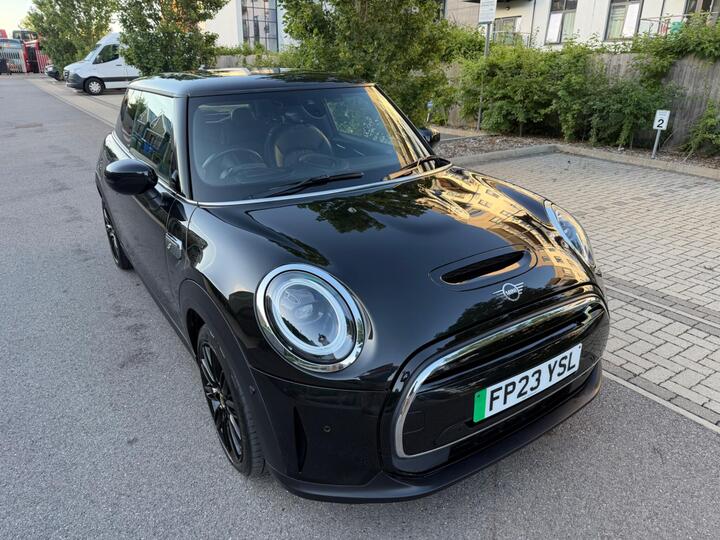 MINI Electric Hatch Cooper SE 32.6kWh Level 3 Auto 3dr MINI Electric Hatch Cooper SE 32.6kWh Level 3 Auto 3dr