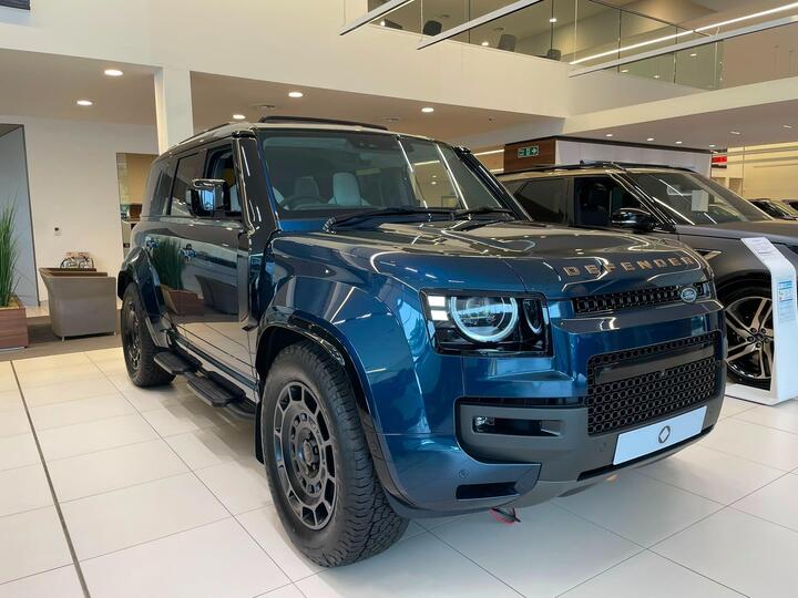 Land Rover Defender 110 4.4 P635 V8 MHEV OCTA Auto 4WD Euro 6 (s/s) 5dr