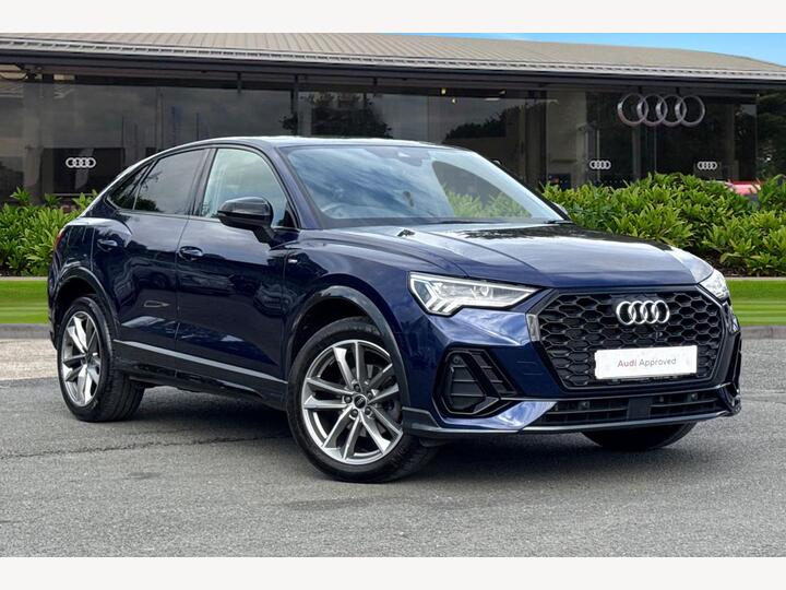 Audi Q3 Sportback 1.5 TFSI CoD 35 Black Edition Sportback S Tronic Euro 6 (s/s) 5dr