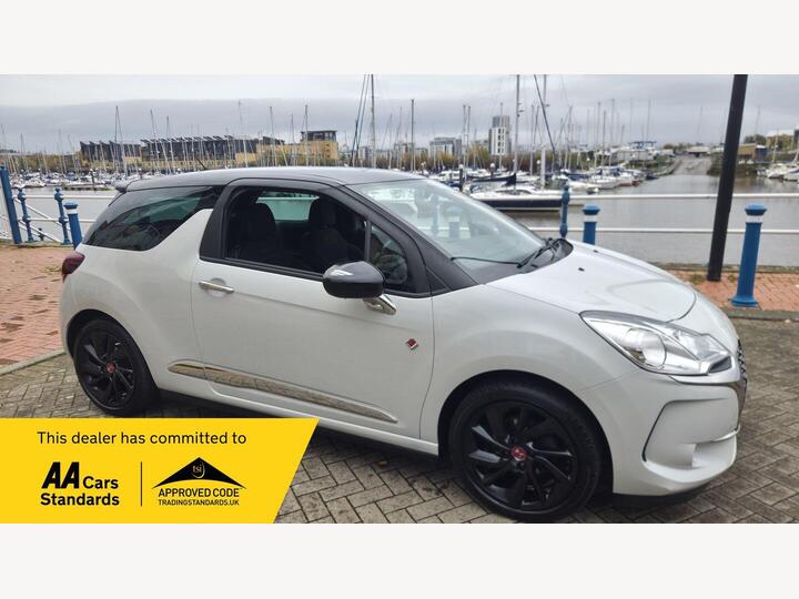 DS AUTOMOBILES DS 3 1.2 PureTech Performance Line Euro 6 (s/s) 3dr DS AUTOMOBILES DS 3 1.2 PureTech Performance Line Euro 6 (s/s) 3dr