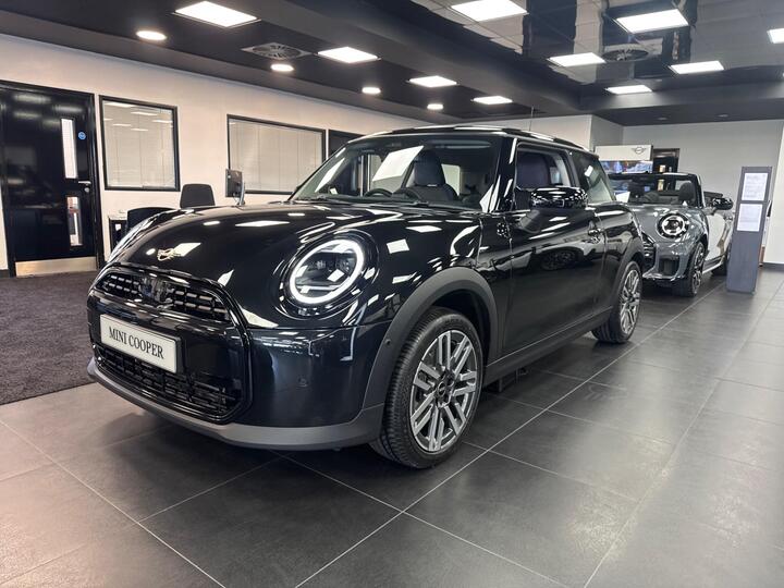 MINI Cooper 1.5C Classic Steptronic Euro 6 (s/s) 3dr