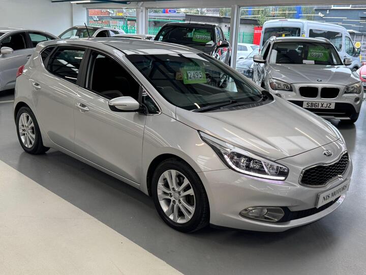 Kia Ceed 1.6 CRDi EcoDynamics 3 Euro 5 (s/s) 5dr