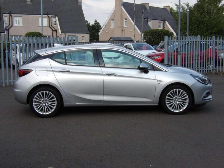 Vauxhall ASTRA 1.4i Turbo Elite Nav Euro 6 5dr