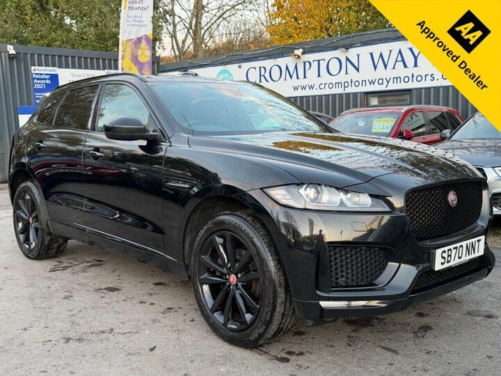 Jaguar F-PACE 2.0 D180 Chequered Flag Auto AWD Euro 6 (s/s) 5dr Jaguar F-PACE 2.0 D180 Chequered Flag Auto AWD Euro 6 (s/s) 5dr