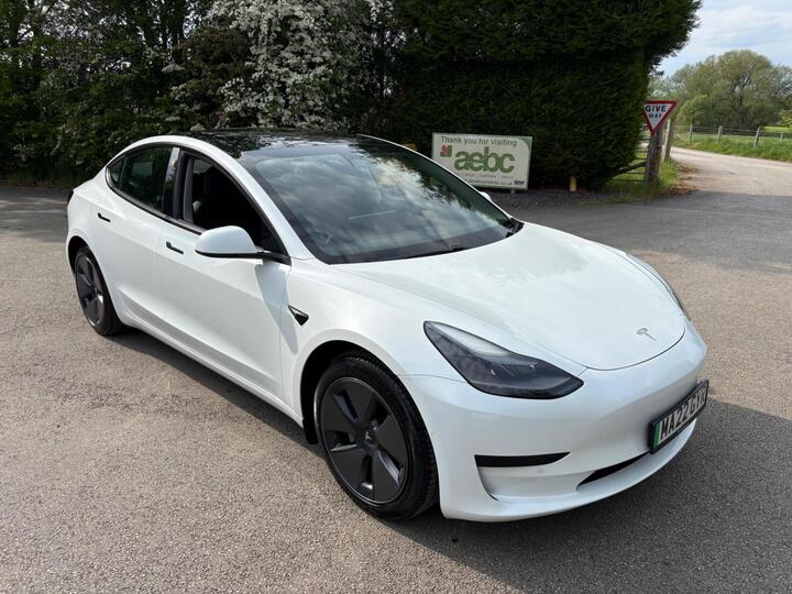 Tesla Model 3 Standard Range Plus Auto RWD 4dr