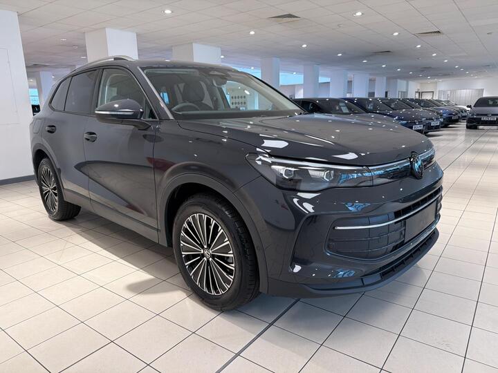 Volkswagen Tiguan 1.5 ETSI MHEV Match DSG Euro 6 (s/s) 5dr