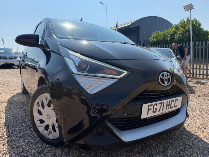 Toyota AYGO 1.0 VVT-i X-play Euro 6 (s/s) 5dr