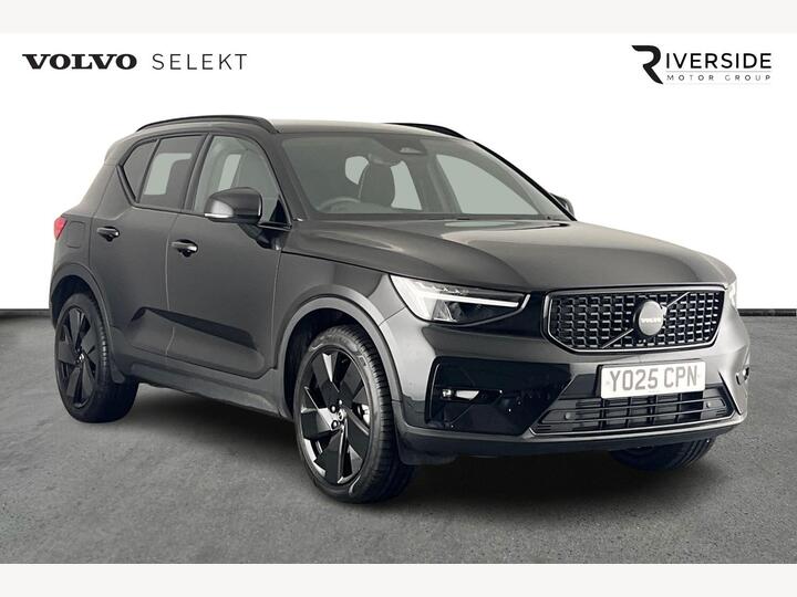 Volvo XC40 2.0 B3 MHEV Plus Black Edition DCT Auto Euro 6 (s/s) 5dr