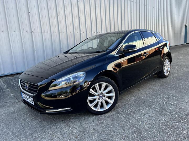 Volvo V40 2.0 D2 SE Lux Euro 6 (s/s) 5dr