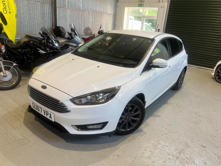 Ford Focus 1.0T EcoBoost Titanium Auto Euro 6 (s/s) 5dr